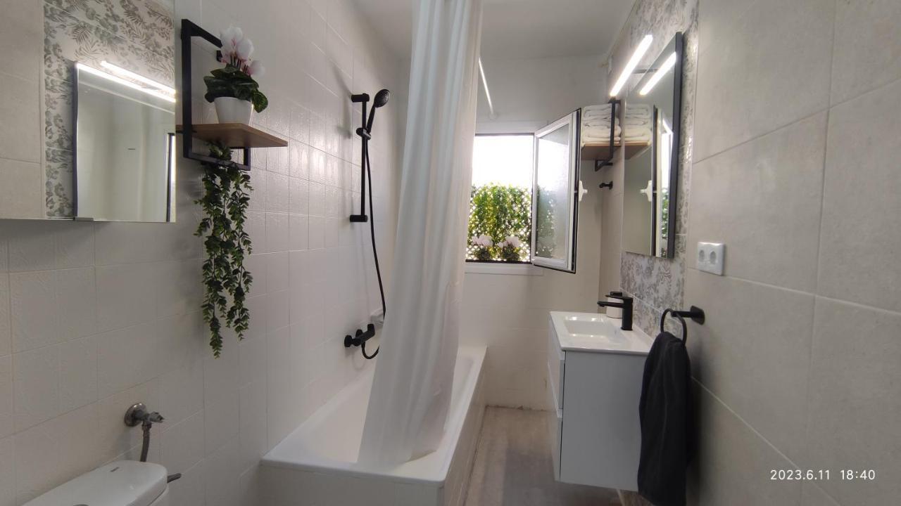 Appartamento Rosalia Playa San Cristobal Wifi Netflix Almuñécar Esterno foto