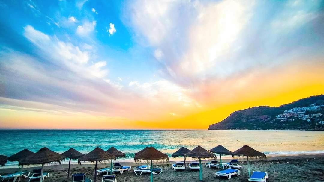 Appartamento Rosalia Playa San Cristobal Wifi Netflix Almuñécar Esterno foto